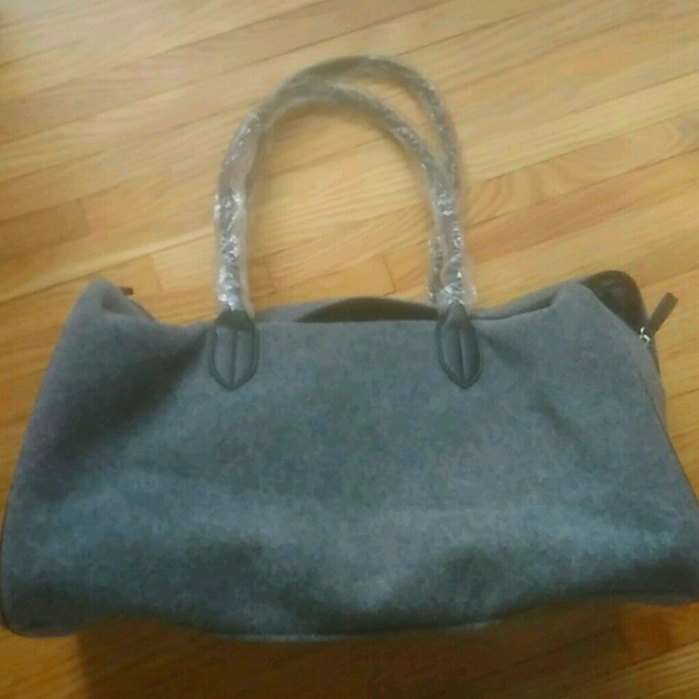 DSW gray felt duffel bag new